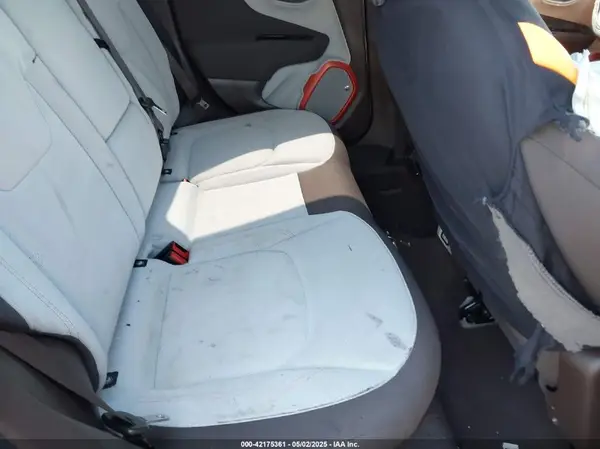 ZACCJABT8GPE09231 2016 JEEP RENEGADE - Image 8