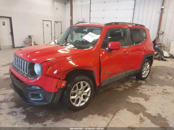 ZACCJABT8GPE12081 2016 JEEP RENEGADE - Image 2