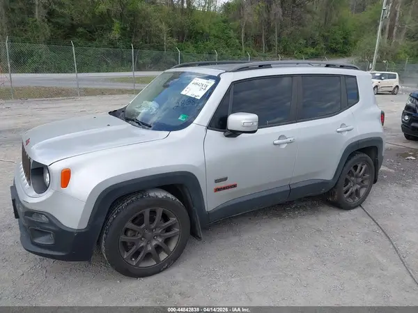 ZACCJABT8GPE31620 2016 JEEP RENEGADE - Image 2