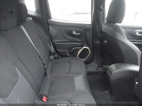 ZACCJABT9GPC70243 2016 JEEP RENEGADE - Image 8