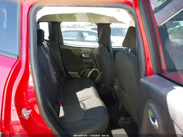 ZACCJABT9GPD48360 2016 JEEP RENEGADE - Image 8