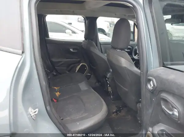 ZACCJABT9GPD55762 2016 JEEP RENEGADE - Image 8