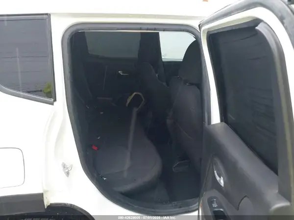 ZACCJABT9GPD84887 2016 JEEP RENEGADE - Image 8