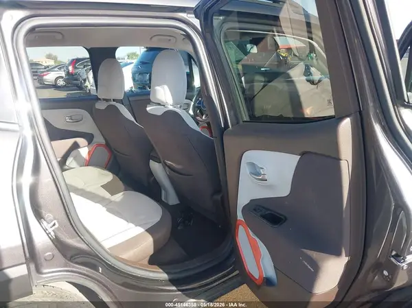 ZACCJABT9GPE16351 2016 JEEP RENEGADE - Image 8