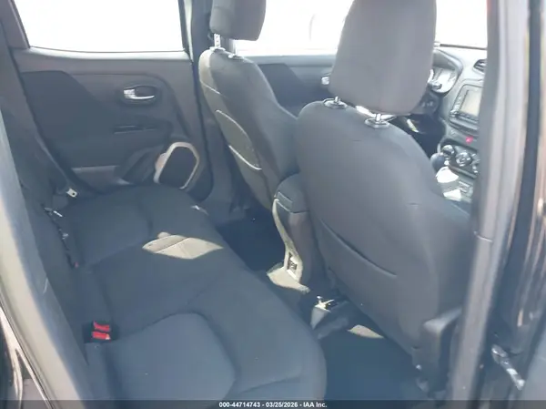ZACCJABT9GPE25387 2016 JEEP RENEGADE - Image 8