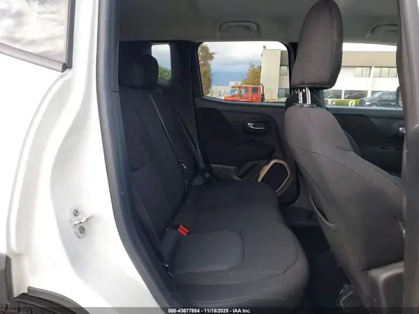 ZACCJABT9GPE35403 2016 JEEP RENEGADE - Image 8