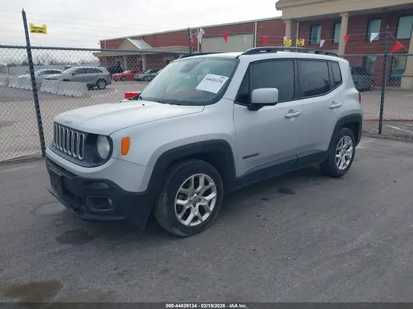 ZACCJABTOGPD05137 2016 JEEP RENEGADE - Image 2