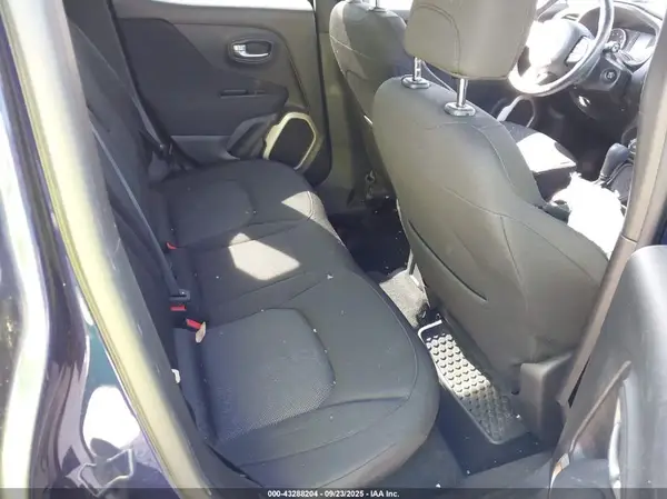 ZACCJABTXGPC48428 2016 JEEP RENEGADE - Image 8