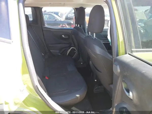 ZACCJABTXGPC62684 2016 JEEP RENEGADE - Image 8
