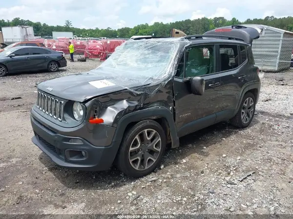 ZACCJABTXGPD37240 2016 JEEP RENEGADE - Image 2