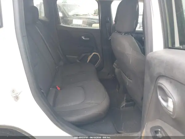 ZACCJABTXGPE17752 2016 JEEP RENEGADE - Image 8