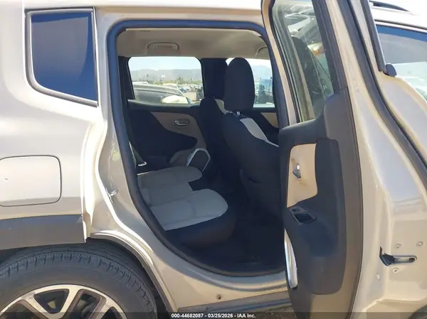 ZACCJABTXGPE19520 2016 JEEP RENEGADE - Image 8
