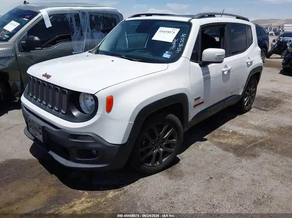 ZACCJABTXGPE20926 2016 JEEP RENEGADE - Image 2