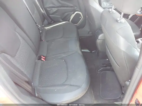 ZACCJABTXGPE21090 2016 JEEP RENEGADE - Image 8