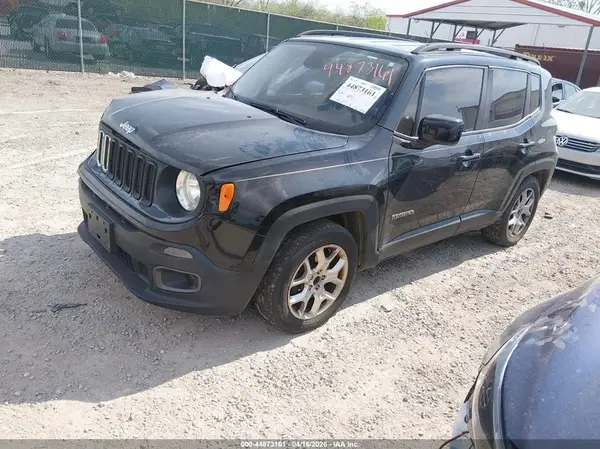 ZACCJABTXGPE33966 2016 JEEP RENEGADE - Image 2