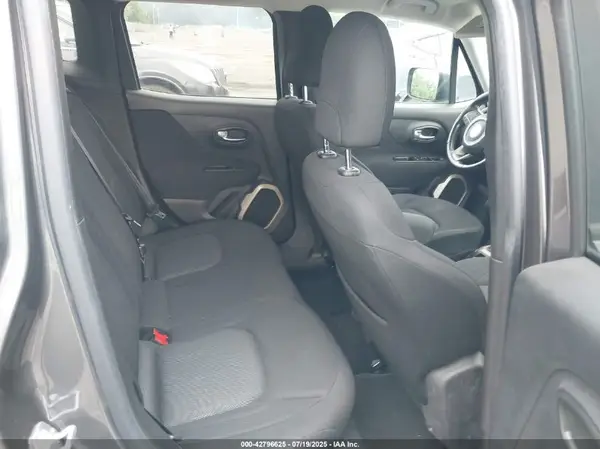ZACCJABW5GPC52039 2016 JEEP RENEGADE - Image 8