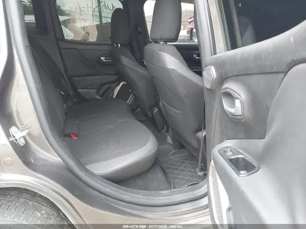 ZACCJABW5GPE30662 2016 JEEP RENEGADE - Image 8