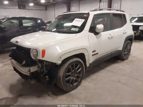 ZACCJABW6GPD18467 2016 JEEP RENEGADE - Image 2