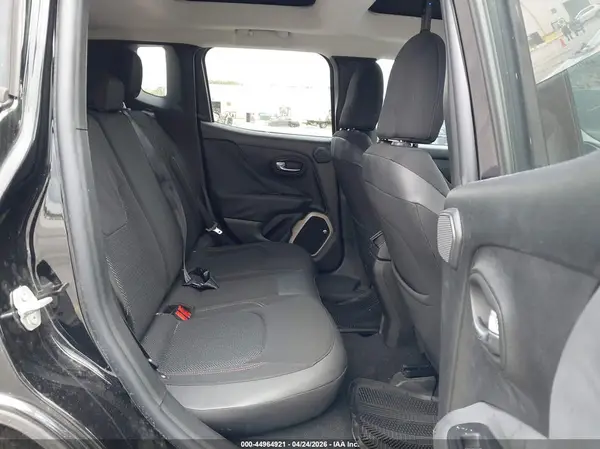 ZACCJABW6GPE32646 2016 JEEP RENEGADE - Image 8