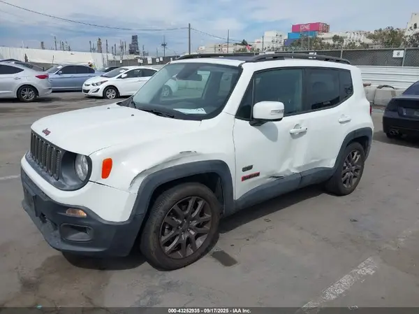 ZACCJABW8GPD71185 2016 JEEP RENEGADE - Image 2