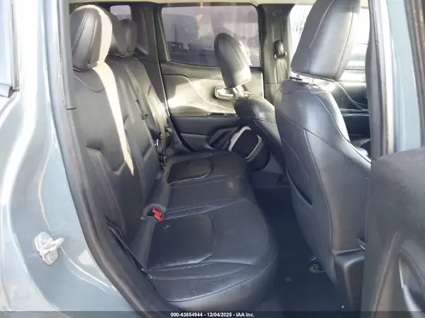 ZACCJADB0HPE79862 2017 JEEP RENEGADE - Image 8