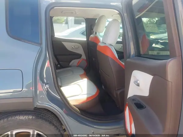 ZACCJADBXHPG29458 2017 JEEP RENEGADE - Image 8