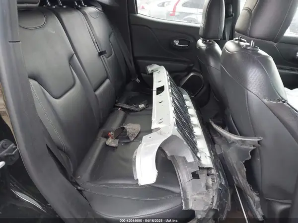 ZACCJADBXJPH67443 2018 JEEP RENEGADE - Image 8