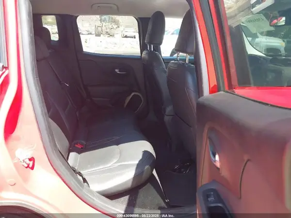 ZACCJADT1GPC84330 2016 JEEP RENEGADE - Image 8