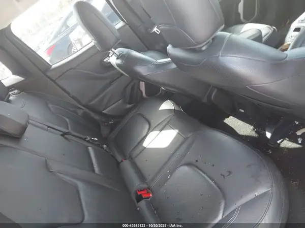 ZACCJADT4GPC96326 2016 JEEP RENEGADE - Image 8