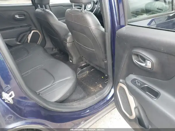 ZACCJADT4GPD43645 2016 JEEP RENEGADE - Image 8