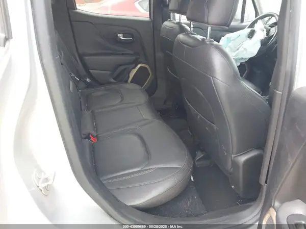 ZACCJADT5GPC85240 2016 JEEP RENEGADE - Image 8