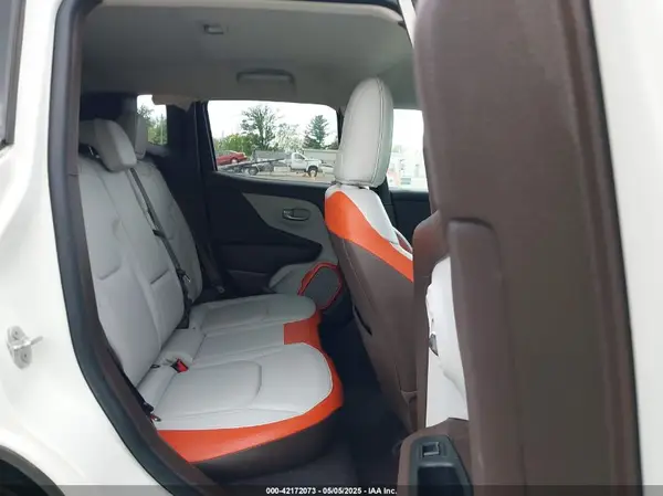 ZACCJADT9GPC74452 2016 JEEP RENEGADE - Image 8