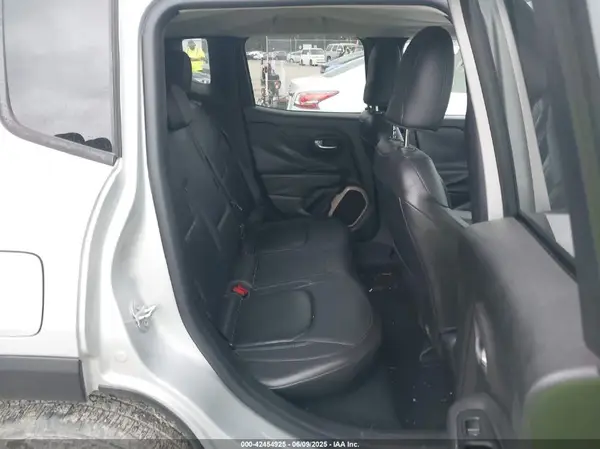 ZACCJADT9GPC93146 2016 JEEP RENEGADE - Image 8