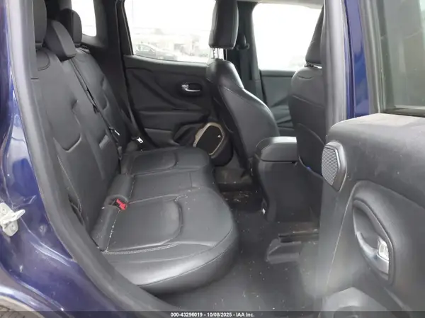 ZACCJADTXGPD02453 2016 JEEP RENEGADE - Image 8