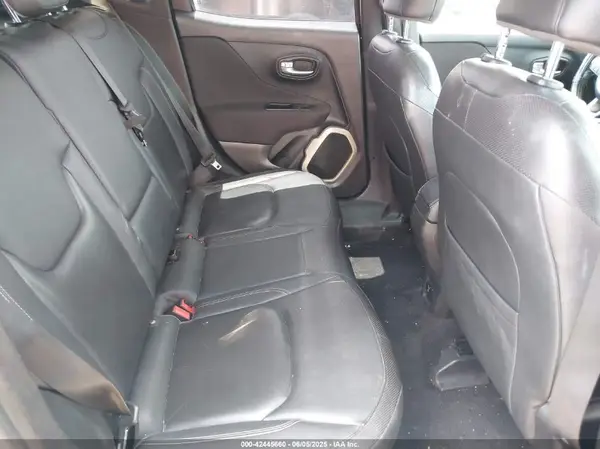ZACCJADTXGPE09552 2016 JEEP RENEGADE - Image 8