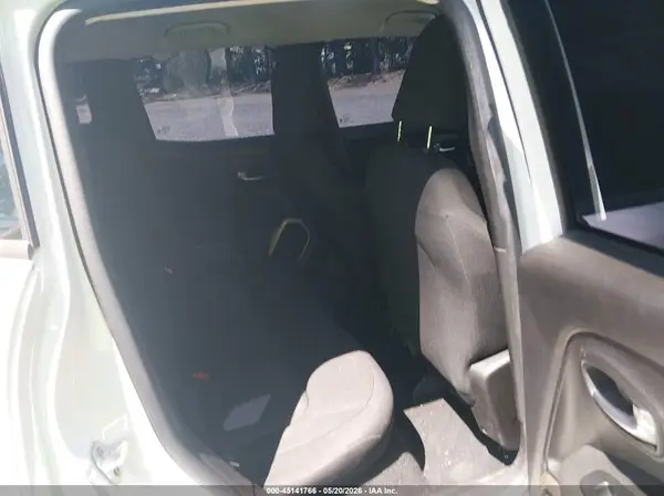 ZACCJBAB0HPF82757 2017 JEEP RENEGADE - Image 8