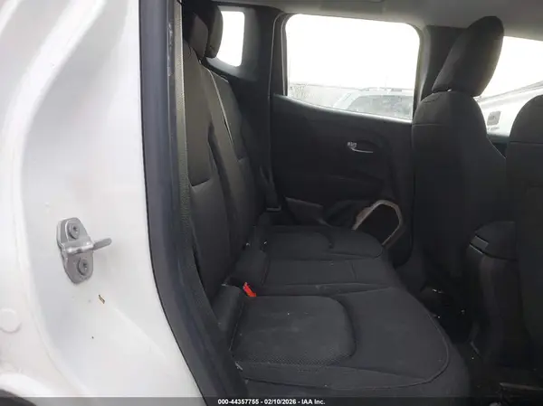 ZACCJBAB0HPG05695 2017 JEEP RENEGADE - Image 8