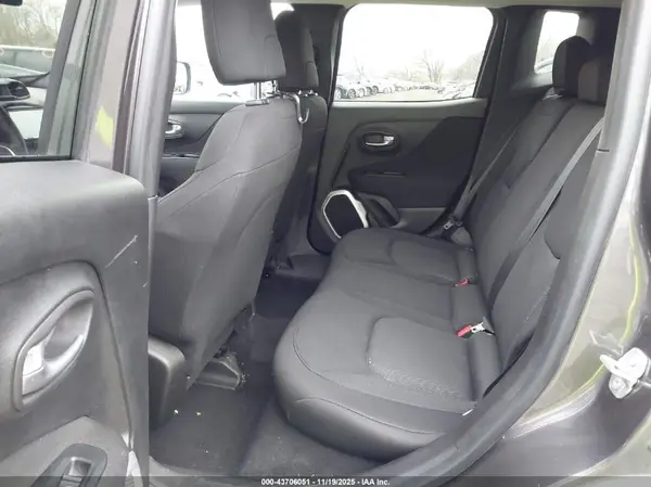 ZACCJBAB0JPH07441 2018 JEEP RENEGADE - Image 8