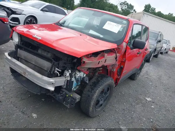 ZACCJBAB0JPH07665 2018 JEEP RENEGADE - Image 2