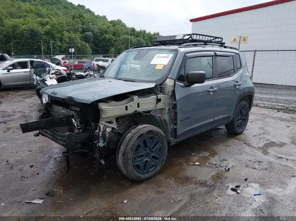 ZACCJBAB0JPH26426 2018 JEEP RENEGADE - Image 2