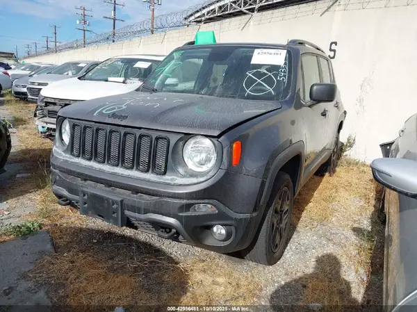 ZACCJBAB0JPH43940 2018 JEEP RENEGADE - Image 2
