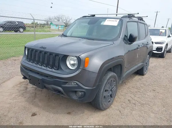 ZACCJBAB0JPH48474 2018 JEEP RENEGADE - Image 2