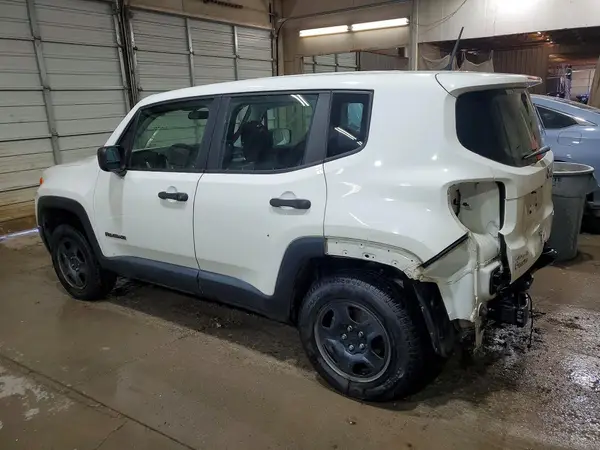 ZACCJBAB0JPH68319 2018 JEEP RENEGADE - Image 2