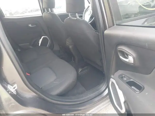 ZACCJBAB0JPJ50656 2018 JEEP RENEGADE - Image 8