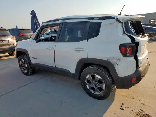 ZACCJBAB1HPG18035 2017 JEEP RENEGADE - Image 2