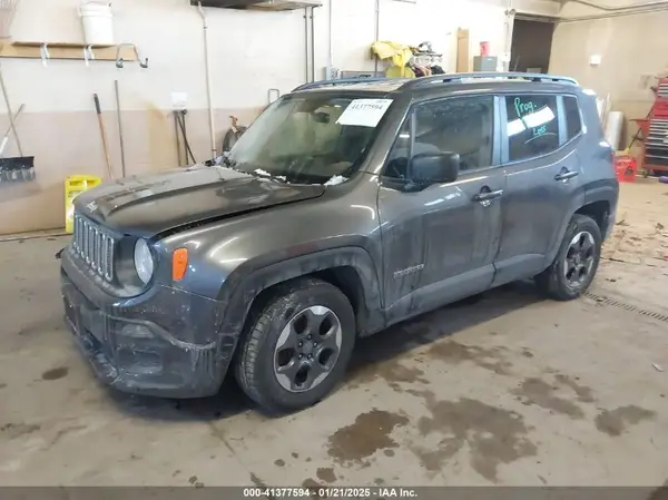 ZACCJBAB1HPG38382 2017 JEEP RENEGADE - Image 2
