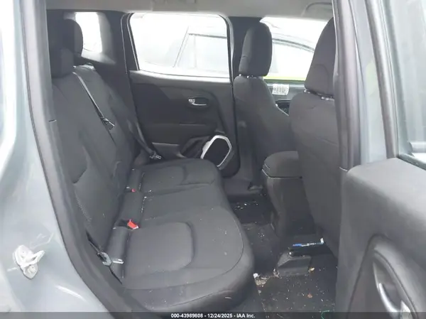 ZACCJBAB1JPH07450 2018 JEEP RENEGADE - Image 8
