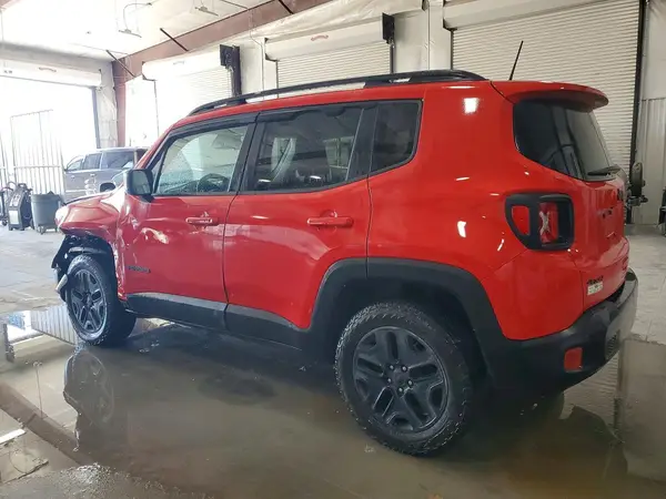 ZACCJBAB1JPH25723 2018 JEEP RENEGADE - Image 2