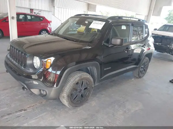 ZACCJBAB1JPH34969 2018 JEEP RENEGADE - Image 2