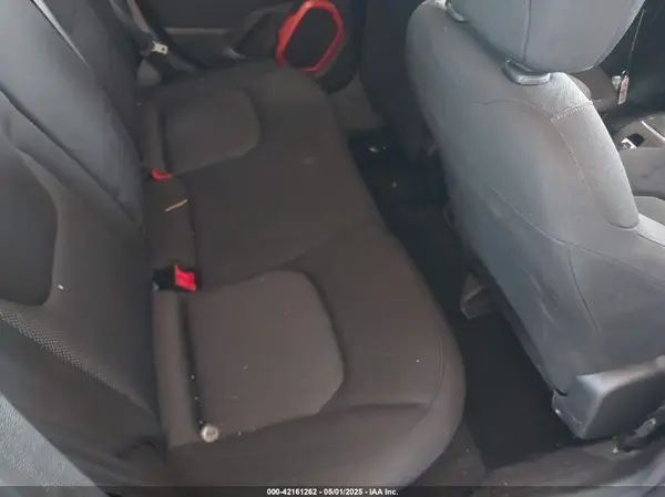 ZACCJBAB1JPH34969 2018 JEEP RENEGADE - Image 8